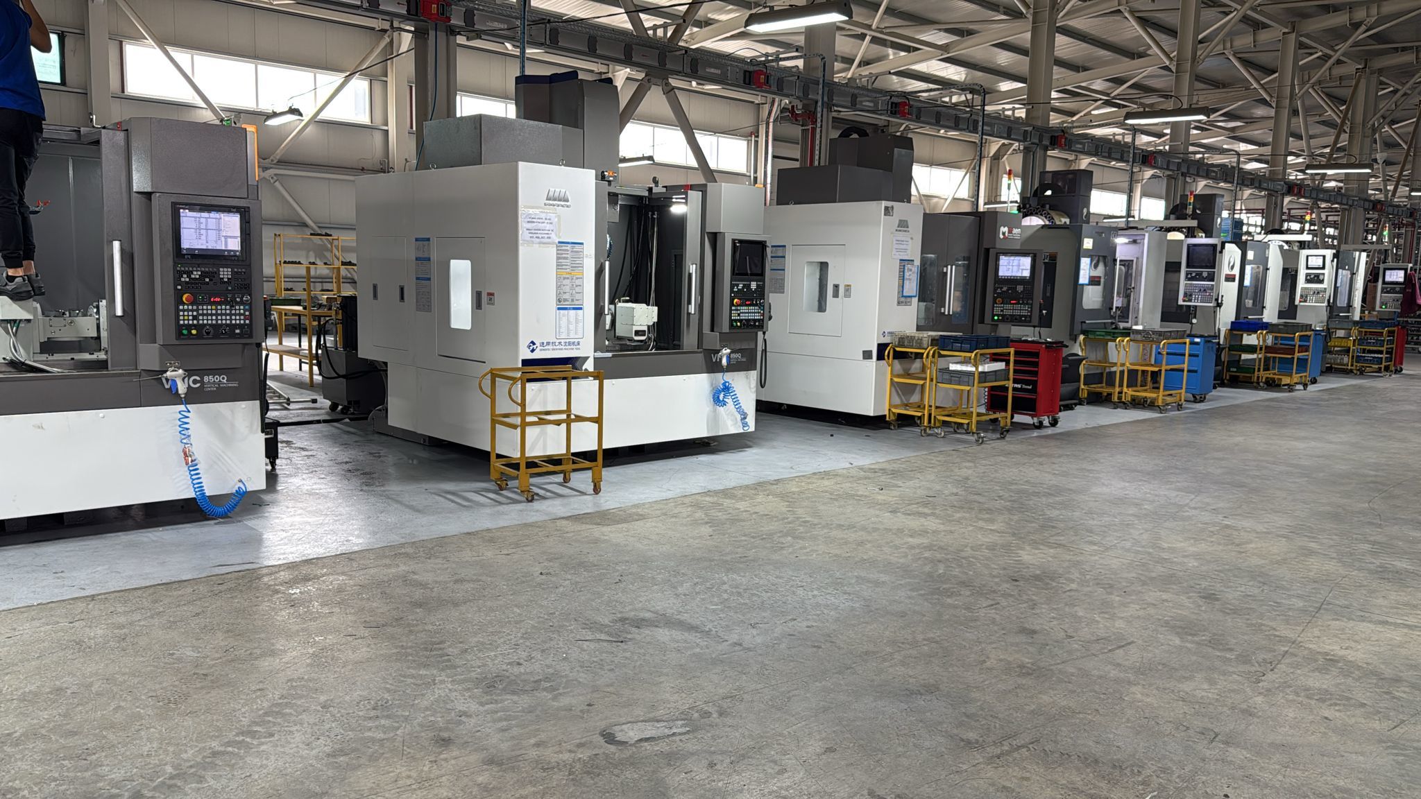 Latest company case about How a Turkish Manufacturer Boosted CNC Production Efficiency by 40% with SMTCL VMC850Q and DTC500？