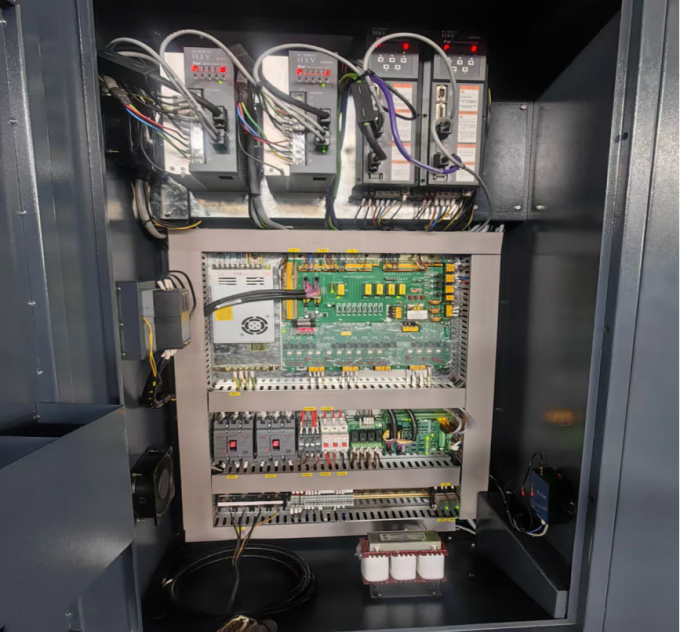 4 Axis 3 Axis Vertical Machining Center SV960L Table Size 1100*550mm Vertical Milling Center 6