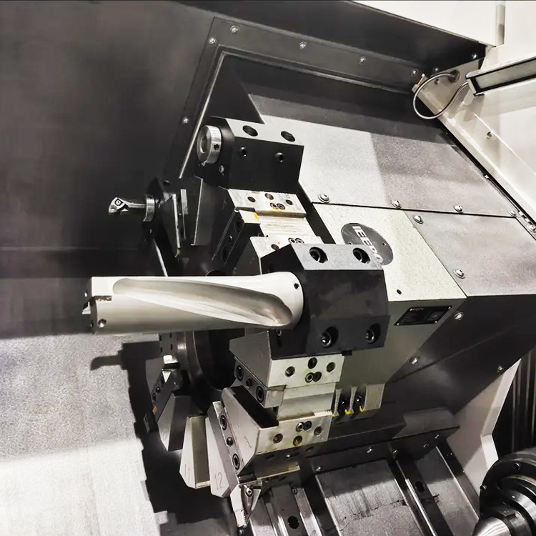 Slant Bed CNC Metal Turning Center HTC63n Fanuc Heavy Duty Horizontal CNC Lathe Machine