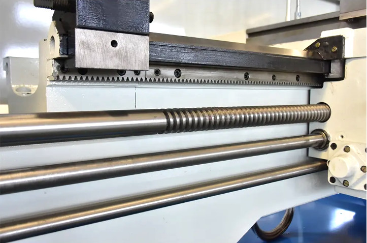Heavy Duty Gap Bed Turning Manual Lathe CA6180 Hole Trough Spindle 105mm Manual Lathe