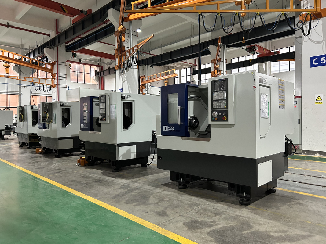 Horizontal CNC Lathe T400 GSK Control 8 Station Servo Turret Slant Bed CNC Lathe