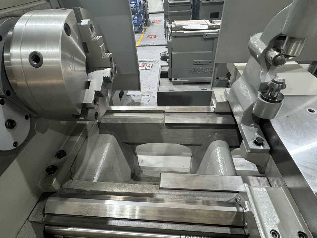 SMTCL Universal Lathe CW6180B High Rigidity 600mm Bed Width Heavy Duty Engine Lathe Turning Machine