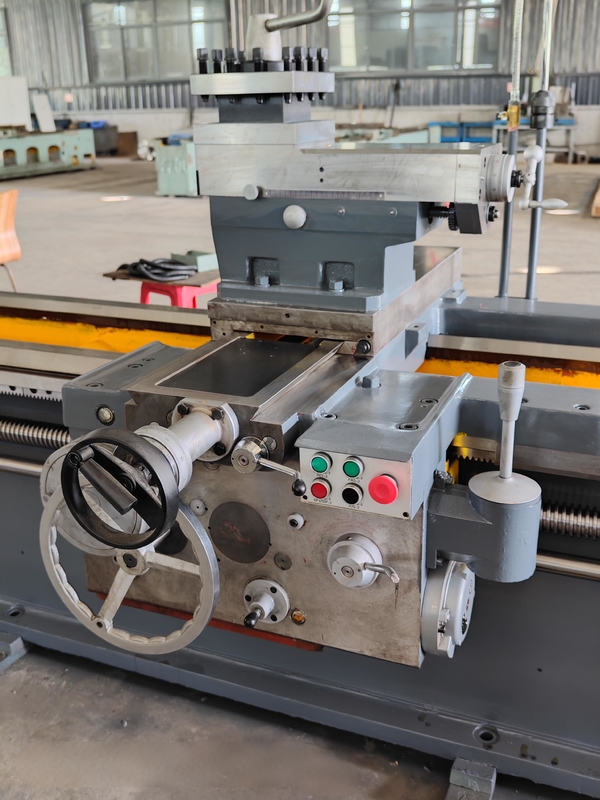 CW6180F Heavy Horizontal Ordinary Lathe High-rigidity Guide Rail Width 600mm Floor Manual Lathe