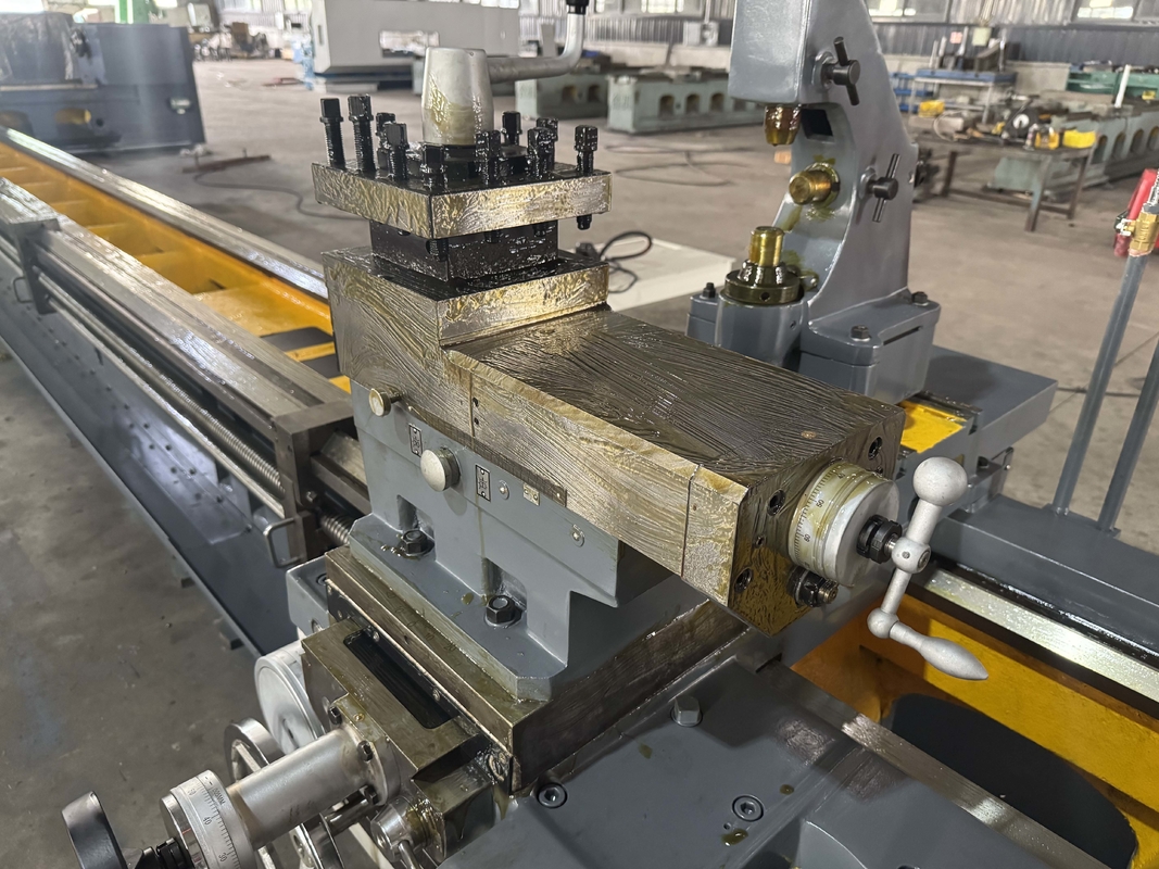 Heavy Duty Lathe for Large Metal Parts CQW61100F Large Swing Powerful Cutting Heavy Duty Lathe