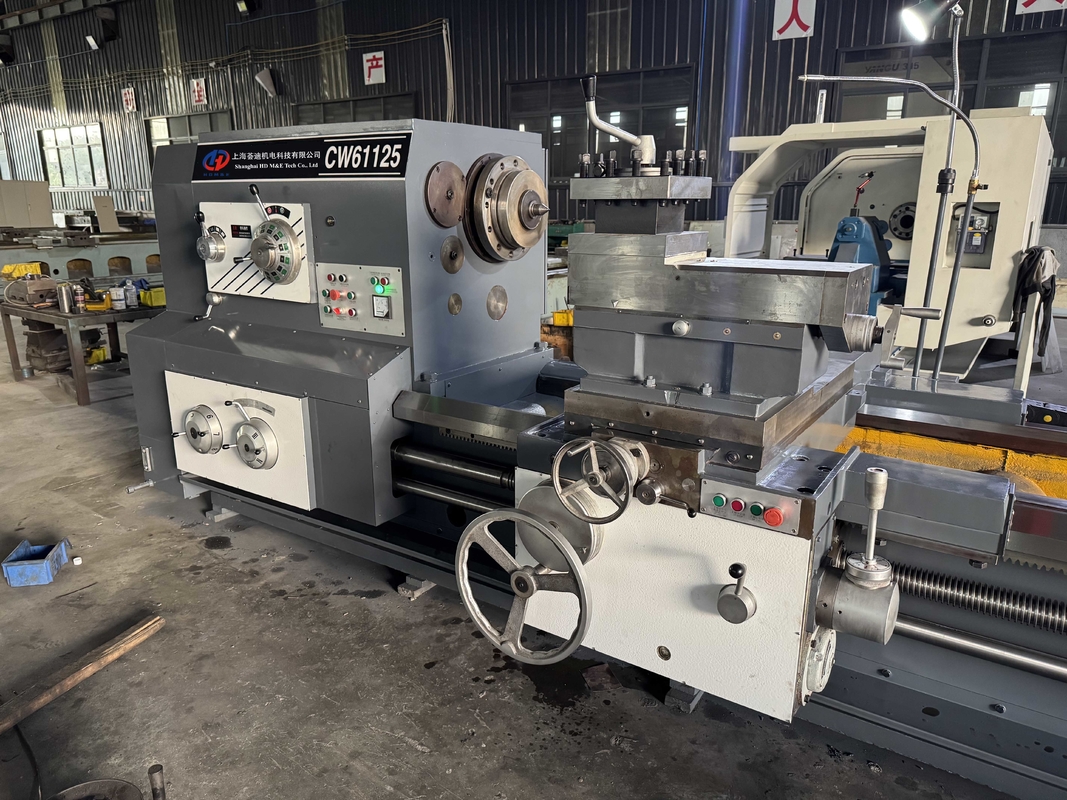 Powerful Heavy Duty Lathe CW61125 Big Spindle Bore 130mm Ordinary Horizontal Engine Lathe