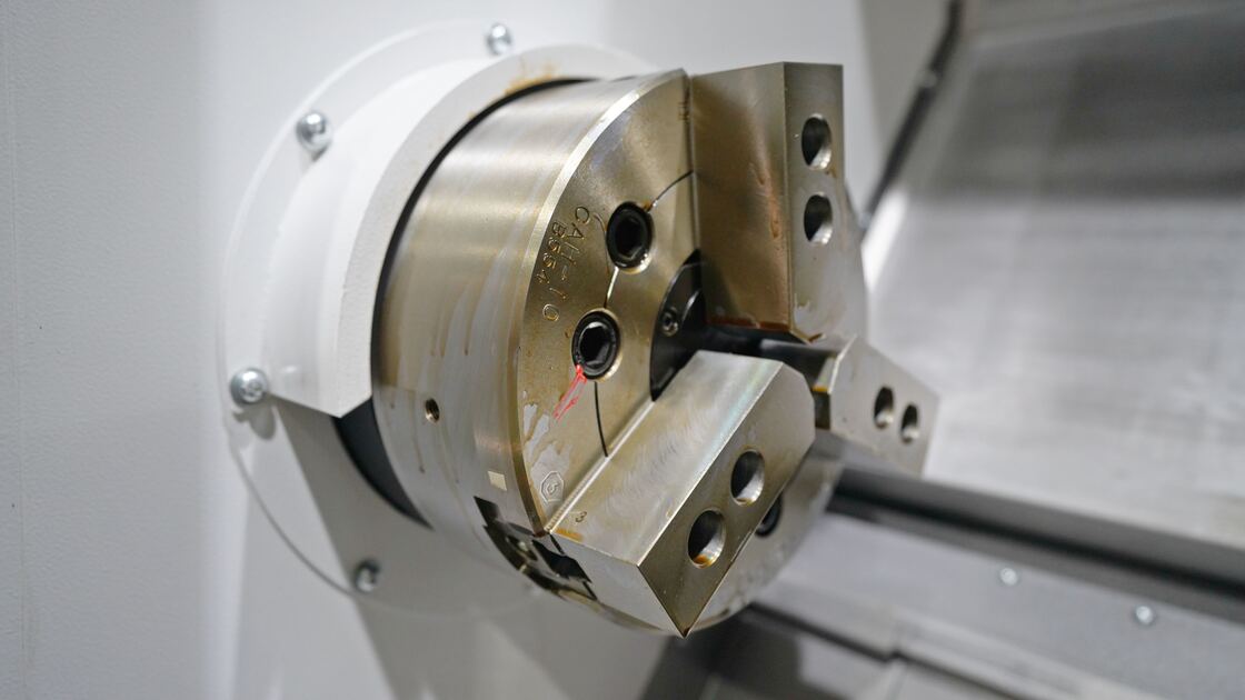 SMTCL HTC40Q CNC Horizontal Lathe | Durable Machining Solution for Automotive Axle & Shaft Parts