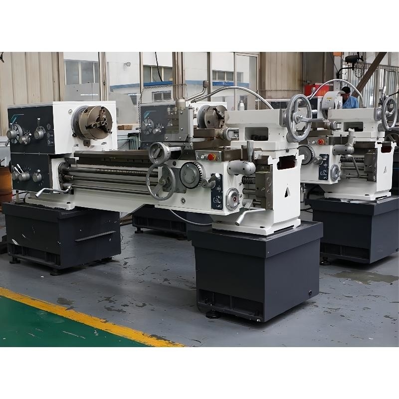 Cds machines. Токарный станок CDS 6240. Токарно-винторезного станка SPF-1000ph. Токарный станок SPC-900pa.
